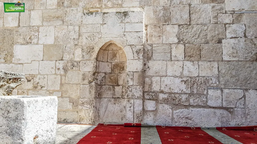 مصطبة الزاوية الفخرية