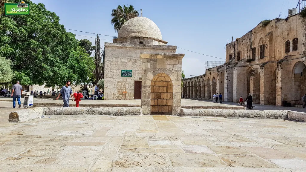 محراب مصطبة الطين