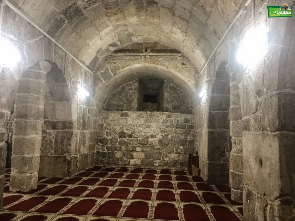 الباب الثلاثي (باب محراب مريم)